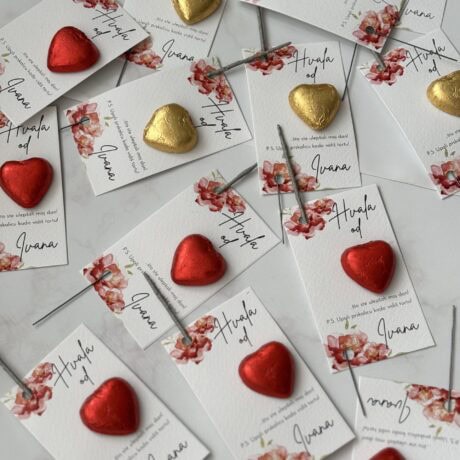 Personalized thank you notes with red and gold heart-shaped chocolates for Zahvalnica M63.