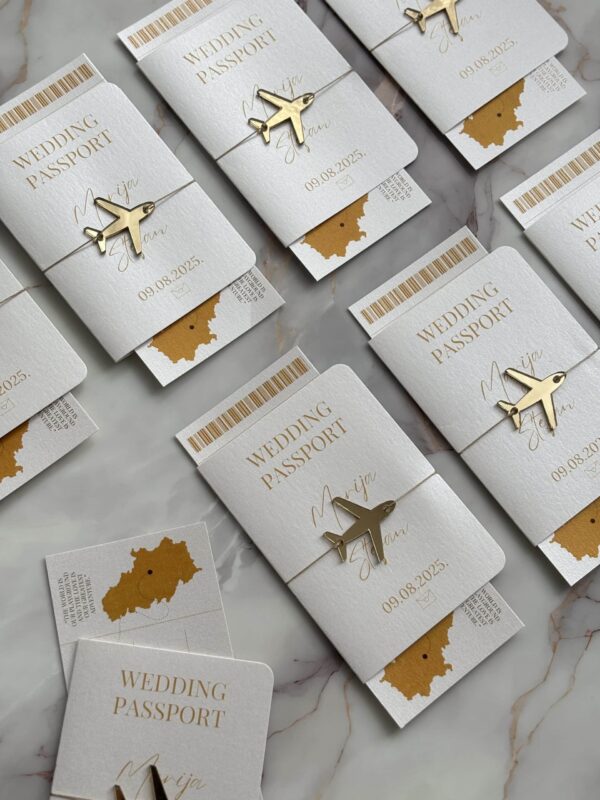 Wedding passport invitation card with airplane charm for Pasoš pozivnica.